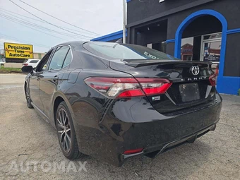 2021 Toyota Camry SE - miniatura 2