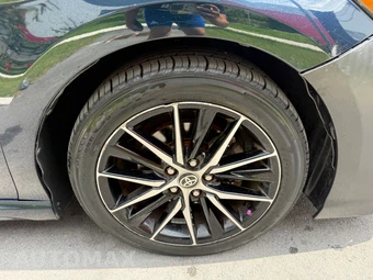 2021 Toyota Camry SE - miniatura 21