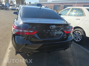 2021 Toyota Camry SE - miniatura 5