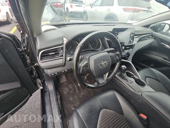 2021 Toyota Camry SE - miniatura 11