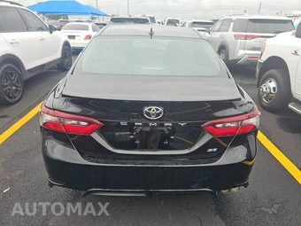 2021 Toyota Camry SE - miniatura 5