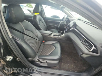 2021 Toyota Camry SE - miniatura 8