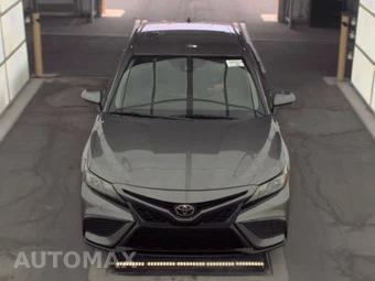 2021 Toyota Camry SE - miniatura 2