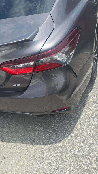 2021 Toyota Camry SE - miniatura 24