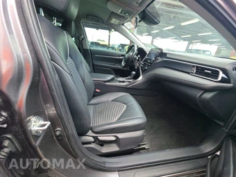 2021 Toyota Camry SE - miniatura 8