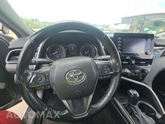 2021 Toyota Camry SE - miniatura 10