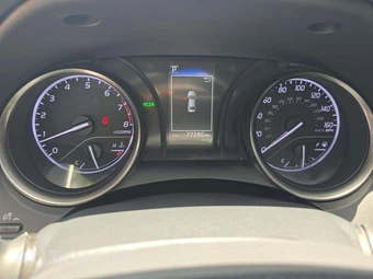 2021 Toyota Camry SE - miniatura 6
