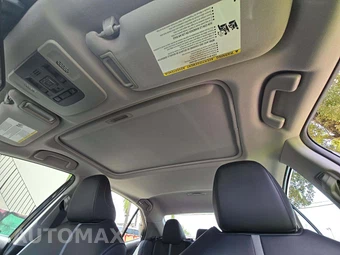 2021 Toyota Camry SE - miniatura 8