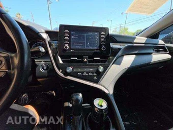 2021 Toyota Camry SE - miniatura 8