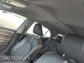 2021 Toyota Camry SE Nightshade - miniatura 14