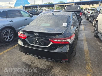 2021 Toyota Camry SE Nightshade - miniatura 5