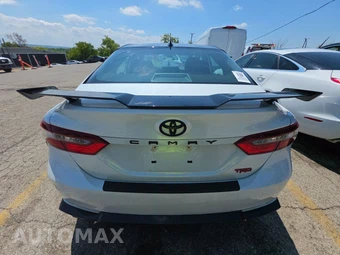 2021 Toyota Camry TRD - miniatura 5