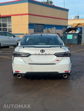 2021 Toyota Camry TRD - miniatura 3