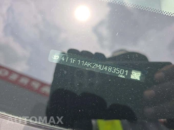 2021 Toyota Camry XLE - miniatura 5