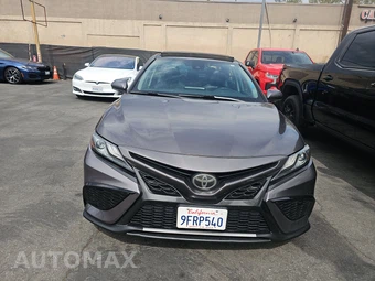 2021 Toyota Camry XSE - miniatura 2
