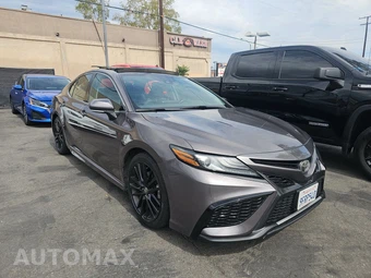 2021 Toyota Camry XSE - miniatura 3