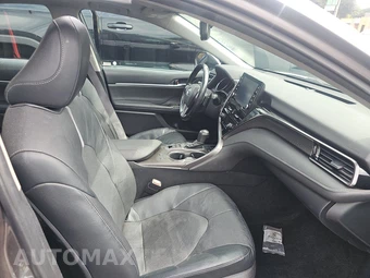 2021 Toyota Camry XSE - miniatura 8