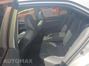 2021 Toyota Camry XSE - miniatura 10