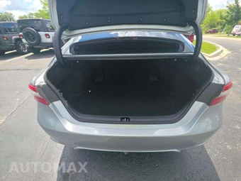 2021 Toyota Camry XSE - miniatura 11