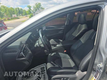 2021 Toyota Camry XSE - miniatura 3