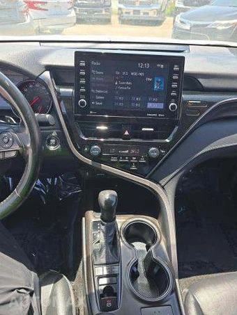 2021 Toyota Camry XSE - miniatura 10
