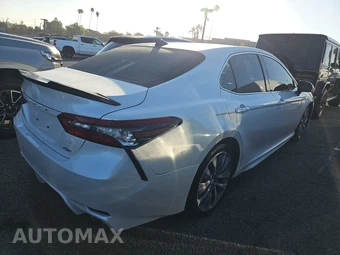2021 Toyota Camry XSE - miniatura 4