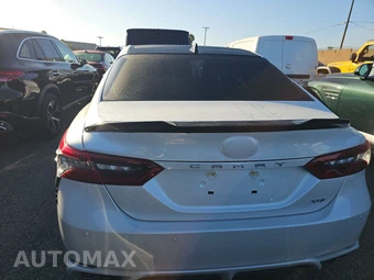 2021 Toyota Camry XSE - miniatura 5