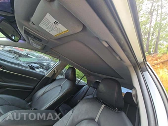 2021 Toyota Camry XSE - miniatura 11