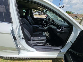 2021 Toyota Camry XSE - miniatura 18