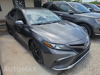 2021 Toyota Camry XSE - miniatura 3