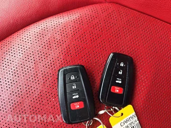 2021 Toyota Camry XSE - miniatura 8
