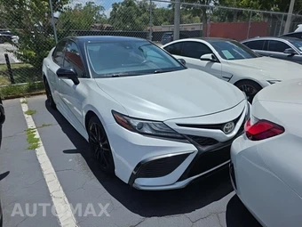 2021 Toyota Camry XSE - miniatura 3