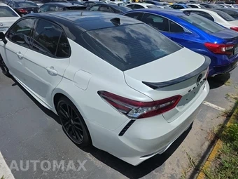 2021 Toyota Camry XSE - miniatura 5