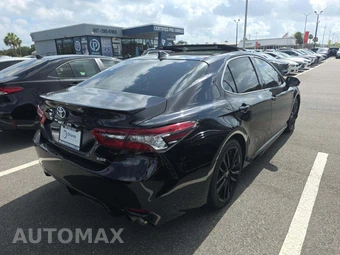 2021 Toyota Camry XSE - miniatura 3