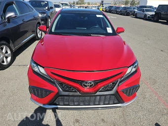 2021 Toyota Camry XSE - miniatura 2