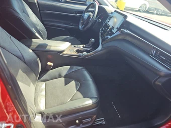 2021 Toyota Camry XSE - miniatura 8