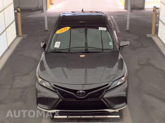 2021 Toyota Camry XSE - miniatura 2