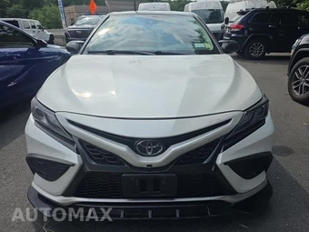 2021 Toyota Camry XSE - miniatura 2