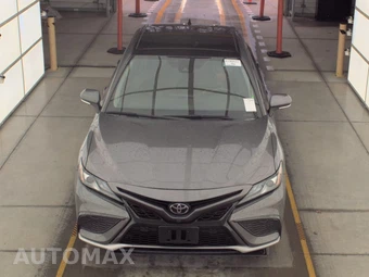 2021 Toyota Camry XSE - miniatura 2