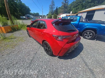 2021 Toyota Corolla Hatchback SE - miniatura 2