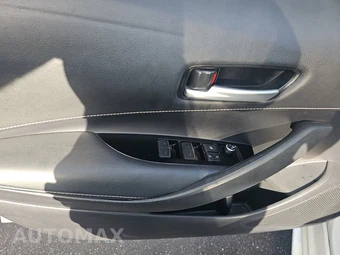 2021 Toyota Corolla Hatchback SE – miniatura 9