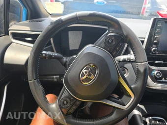 2021 Toyota Corolla Hatchback XSE - miniatura 10