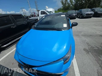 2021 Toyota Corolla Hatchback XSE - miniatura 2