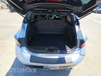 2021 Toyota Corolla Hatchback XSE - miniatura 16