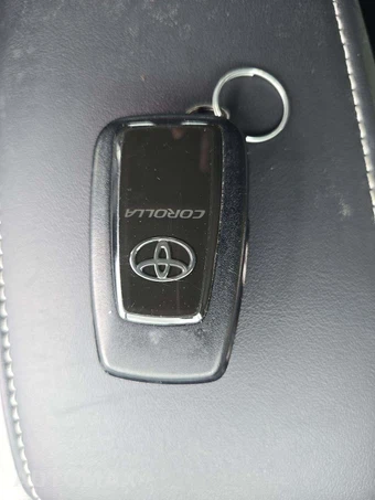 2021 Toyota Corolla Hatchback XSE - miniatura 5
