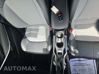 2021 Toyota Corolla Hatchback XSE - miniatura 8