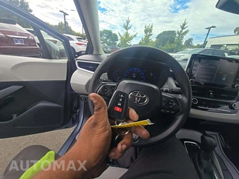 2021 Toyota Corolla Hybrid LE Sedan - miniatura 5