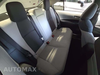 2021 Toyota Corolla Hybrid LE Sedan - miniatura 16