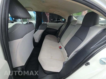 2021 Toyota Corolla Hybrid LE Sedan - miniatura 13