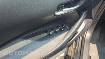 2021 Toyota Corolla LE Sedan - miniatura 23